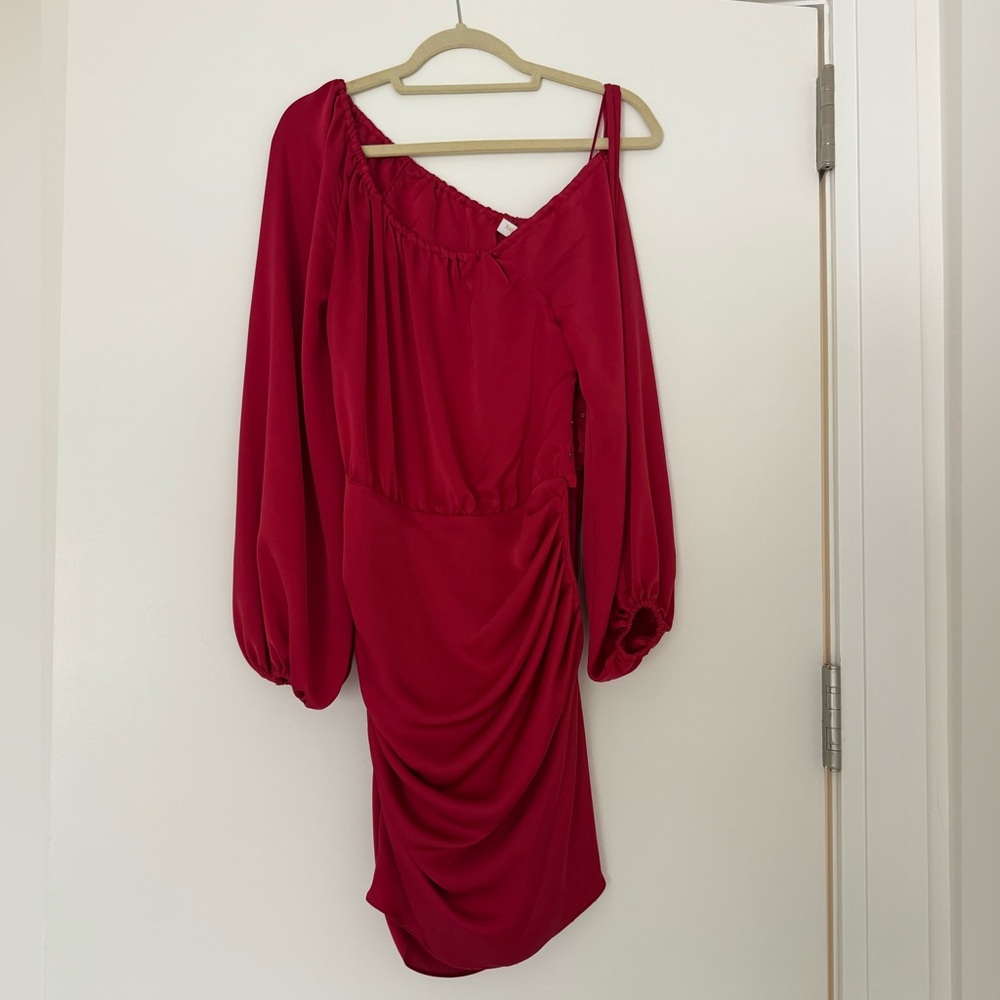 Elegant Red Off-Shoulder Mini Dress